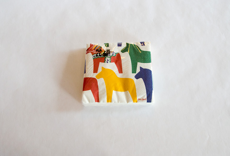 White dala horse cocktail napkins