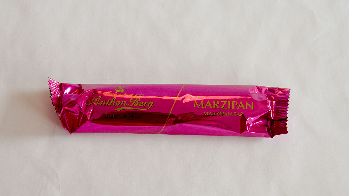 Anthon Berg marzipan bar, large